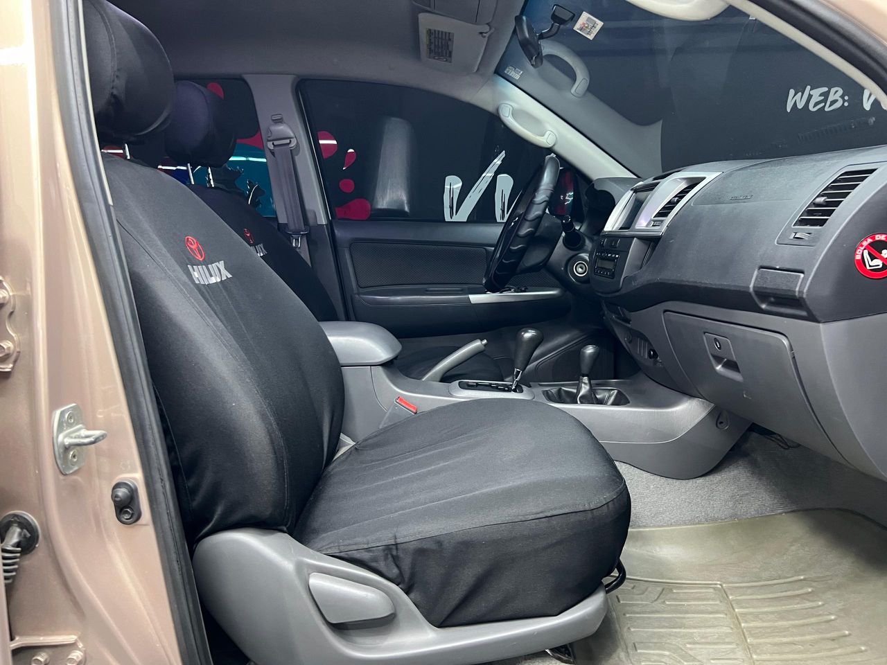 Toyota Hilux Kavak V6 4.0 – Año 2013