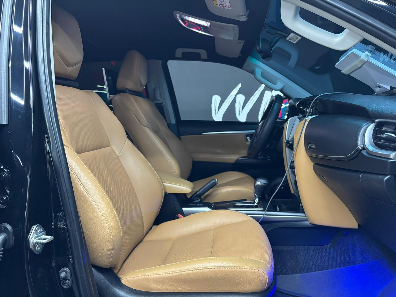 Toyota Fortuner Black Edition V6 4.0 – Año 2023