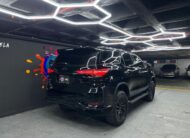 Toyota Fortuner Black Edition V6 4.0 – Año 2023
