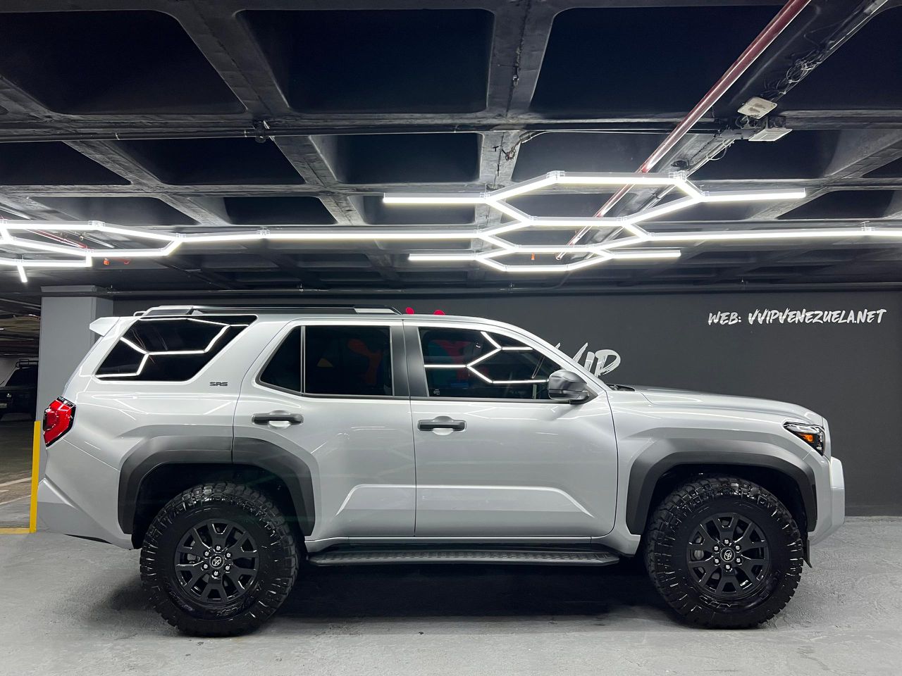 Toyota 4Runner SR5 – Año 2025