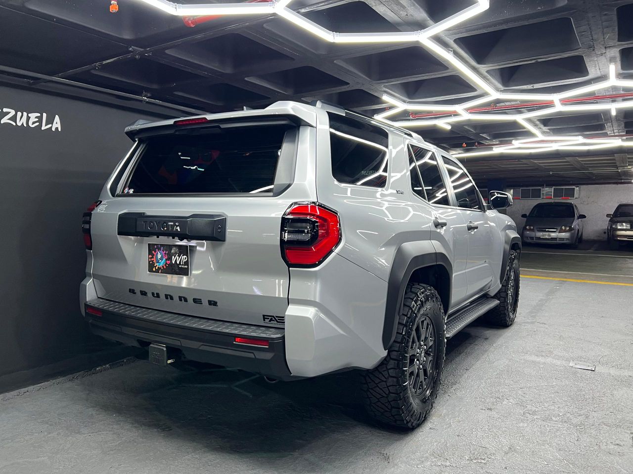 Toyota 4Runner SR5 – Año 2025