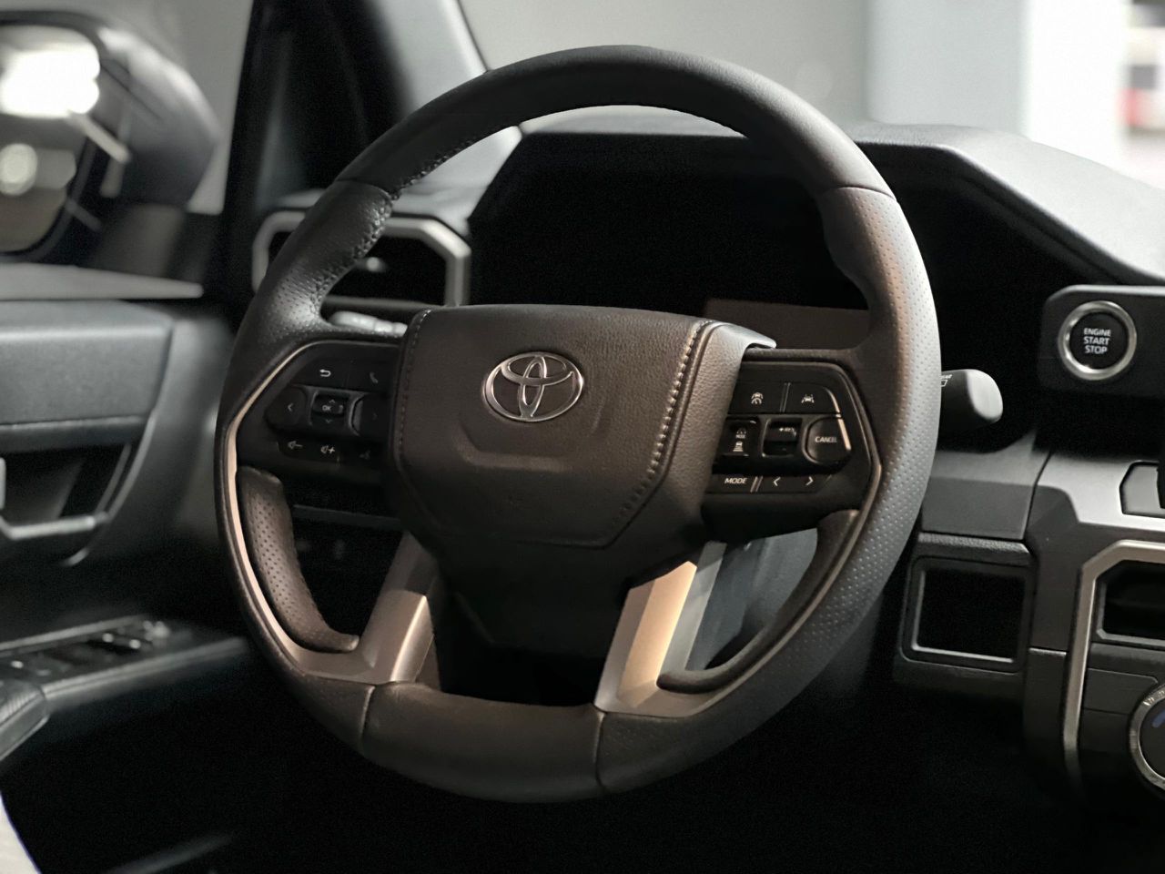 Toyota 4Runner SR5 – Año 2025
