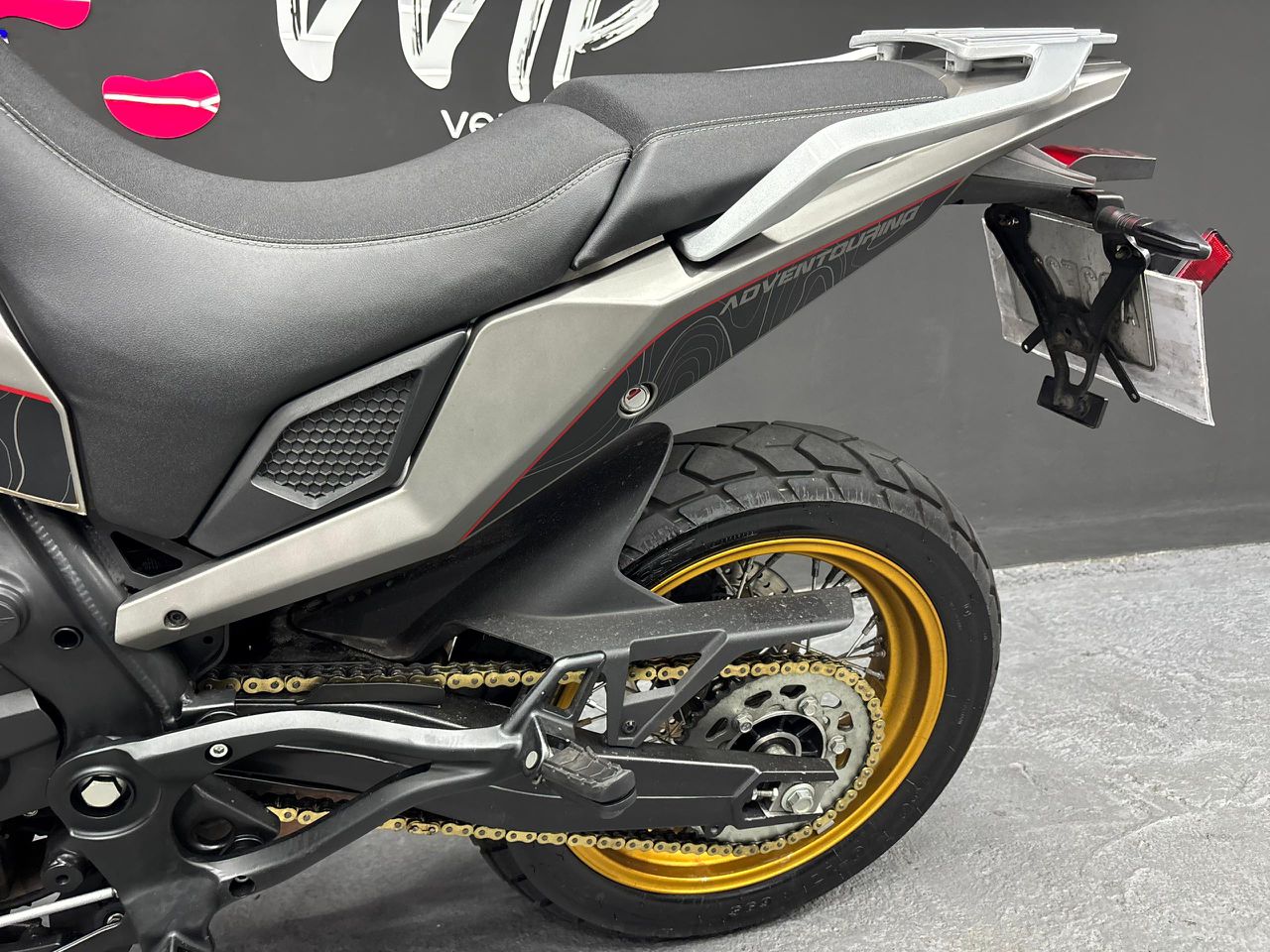 Morini X-Cape 649 – Año 2024