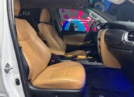 Toyota Fortuner Dubai SR5 – Año 2024