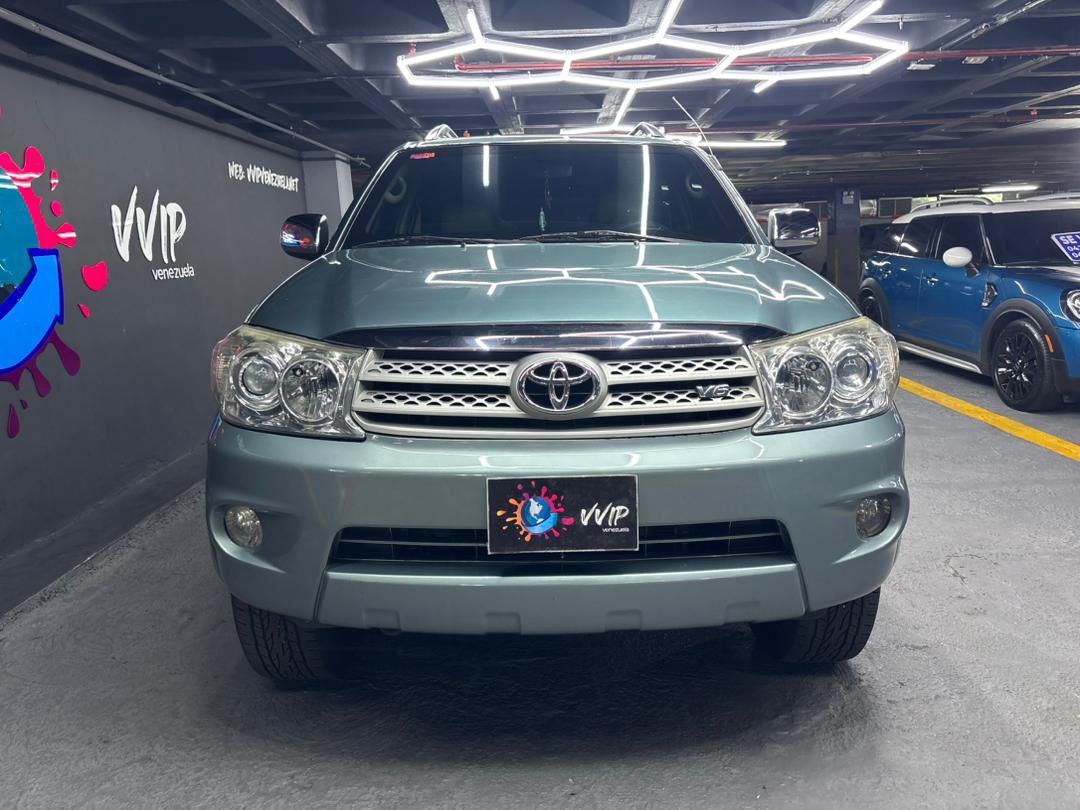 Toyota Fortuner Blindada Nivel III Plus – Año 2011