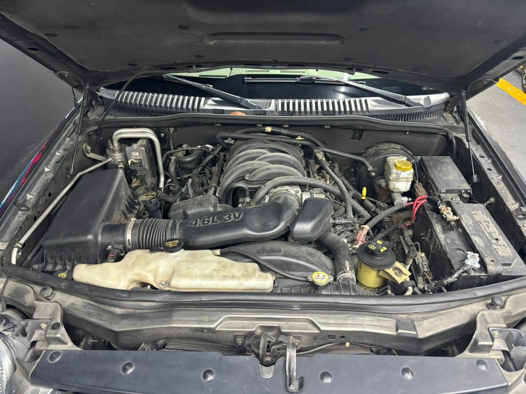 Ford Explorer Eddie Bauer – Año 2011