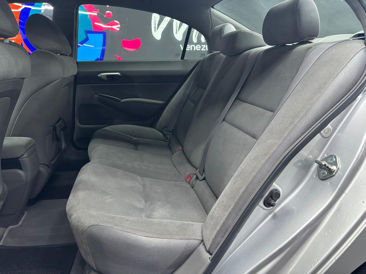 Honda Civic LX – Año 2006